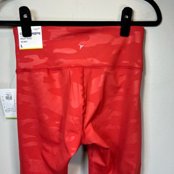 Old Navy Women's Powersoft 7/8 Elevate Leggings Red Camo Athletic NEW Size Large - Picture 9 of 13